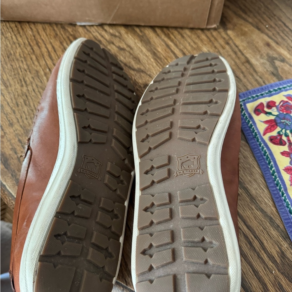 Men’s dress shoes